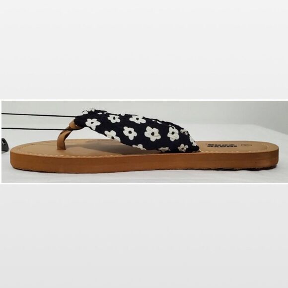 New Wave Zone Womens Flip Flops Slip On Black With White Floral Tan Size 11 - Picture 6 of 16
